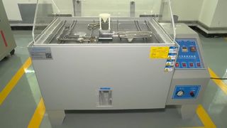 Test di corrosione in camera di prova in nebbia salina